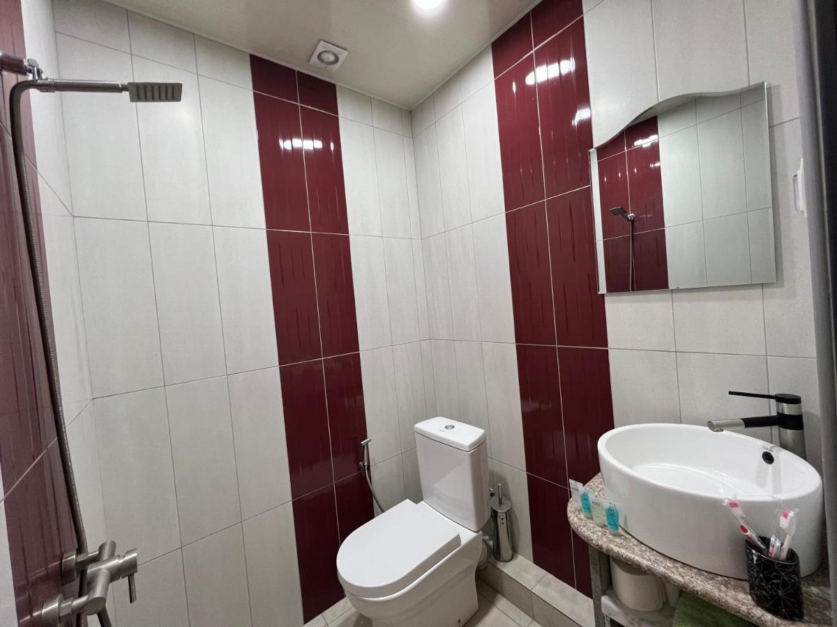 Rp Hotel  Yerevan Bagian luar foto