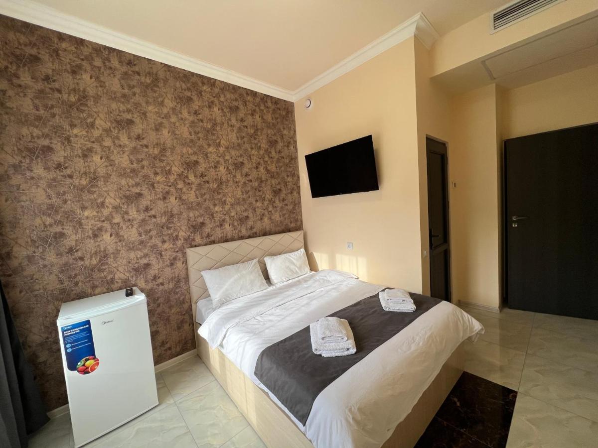 Rp Hotel  Yerevan Bagian luar foto