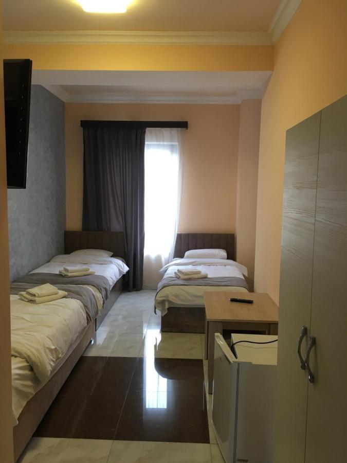 Rp Hotel  Yerevan Bagian luar foto