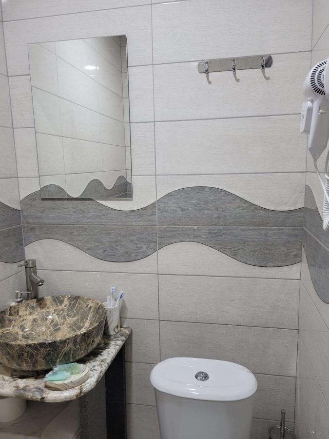 Rp Hotel  Yerevan Bagian luar foto